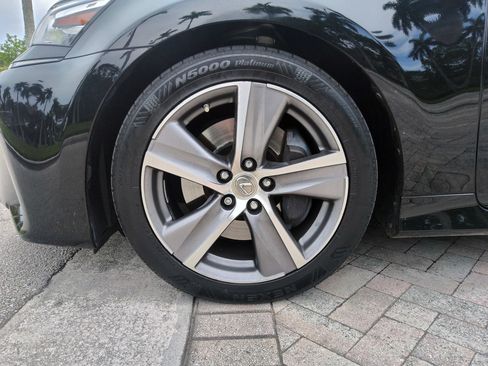 Used 2017 Lexus GS 350 w/ Preferred Accessory Package RWD image 49