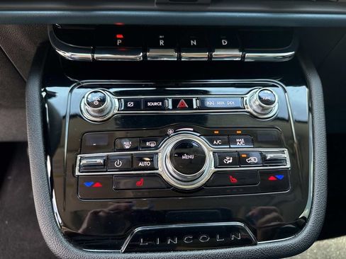 Certified 2020 Lincoln Corsair Reserve w/ Beyond Blue Interior Package FWD image 29