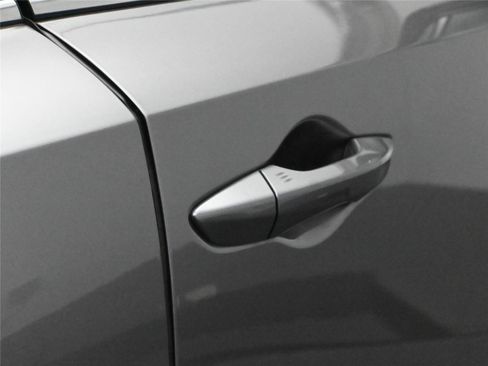 Certified 2022 Acura MDX SH-AWD w/ Technology Package image 14