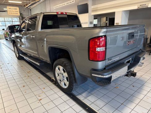 Used 2017 GMC Sierra 2500 SLT AWD/4WD image 5