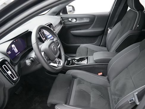 Certified 2023 Volvo C40 P8 Recharge Ultimate AWD/4WD image 17