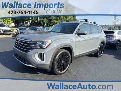 New 2026 Volkswagen Atlas SE image 1