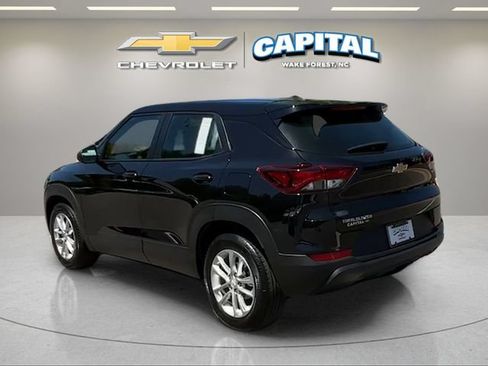 Used 2024 Chevrolet TrailBlazer LS FWD image 4