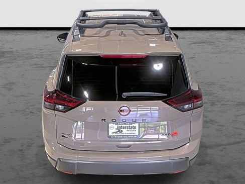Used 2025 Nissan Rogue SV AWD/4WD image 3