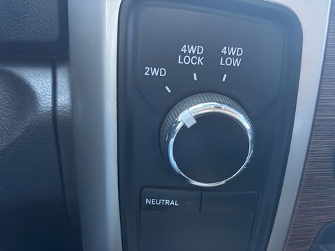 Used 2014 RAM 3500 Laramie AWD/4WD image 22