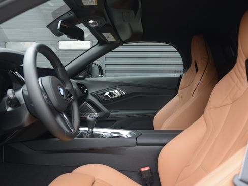 Used 2026 BMW Z4 M40i RWD image 15