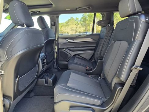 New 2026 Jeep Grand Cherokee Laredo X AWD/4WD image 13