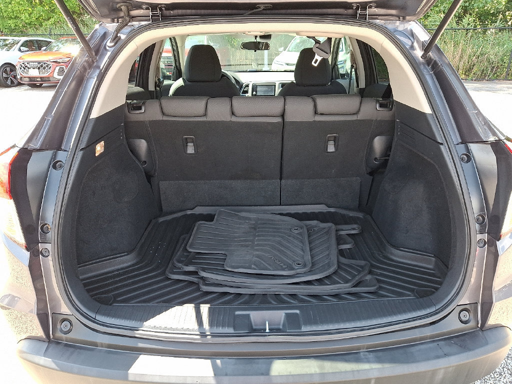 Used 2021 Honda HR-V EX image 32