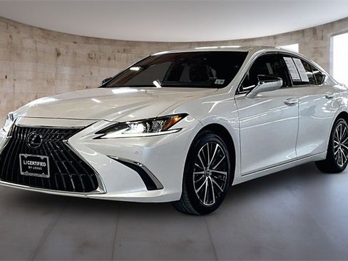 Certified 2023 Lexus ES 250 w/ Premium Package image 3