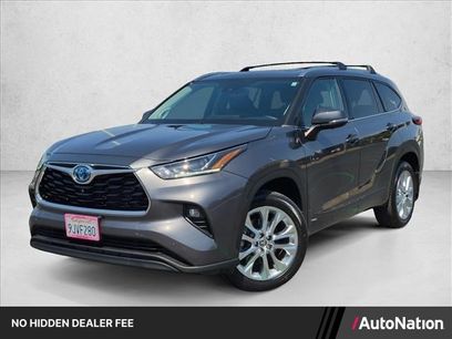 Used 2023 Toyota Highlander Limited