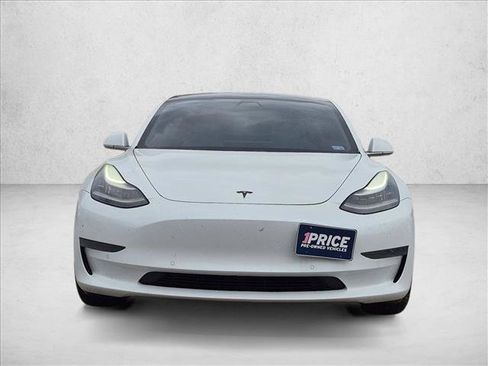 Used 2020 Tesla Model 3 Standard Range Plus RWD image 2