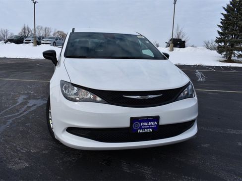 New 2026 Chrysler Voyager LX image 2