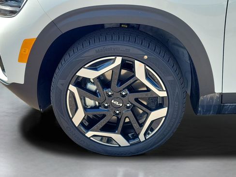 New 2026 Kia Seltos SX AWD/4WD image 10