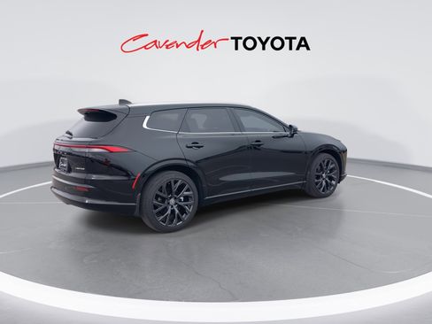 New 2025 Toyota Crown Signia image 8