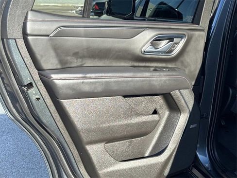 Used 2021 Chevrolet Tahoe RST w/ Luxury Package image 12