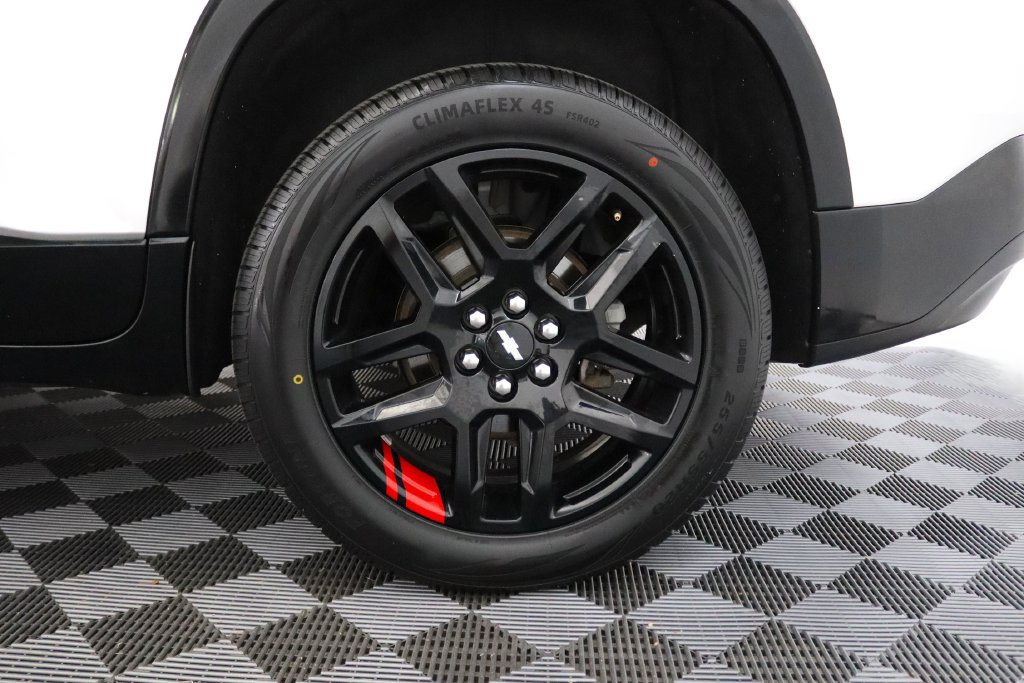 Used 2020 Chevrolet Traverse Premier w/ Redline Edition AWD/4WD image 5