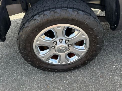 Used 2014 RAM 2500 Laramie w/ Convenience Group image 11