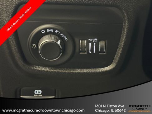 Used 2023 Jeep Grand Cherokee L Laredo image 16