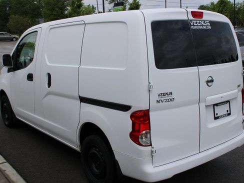 Used 2017 Nissan NV200 SV w/ Technology Package image 4