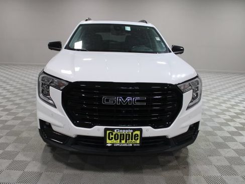 Used 2022 GMC Terrain SLT w/ Tech Package AWD/4WD image 7