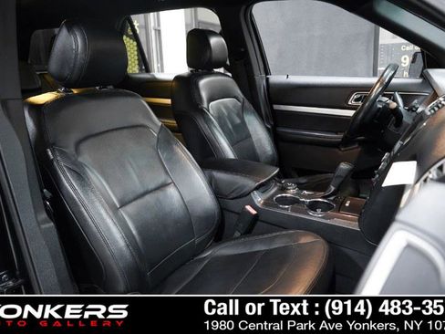 Used 2016 Ford Explorer XLT w/ Equipment Group 202A AWD/4WD image 49