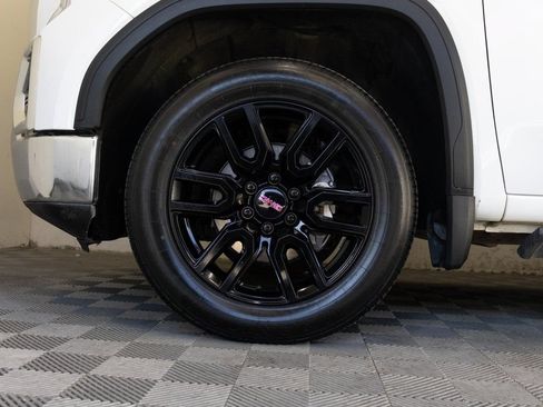 Used 2020 GMC Sierra 1500 SLT w/ SLT Premium Package RWD image 9