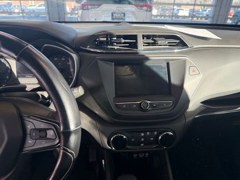 Used 2023 Chevrolet TrailBlazer LS image 9