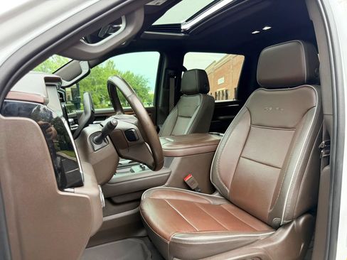 Used 2024 GMC Sierra 2500 Denali w/ Denali Reserve Package AWD/4WD image 25