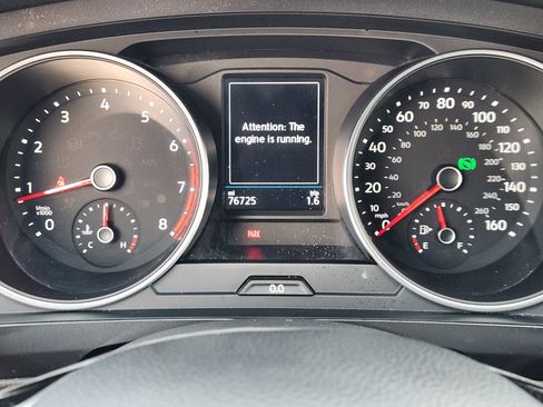 Used 2020 Volkswagen Tiguan SE image 10