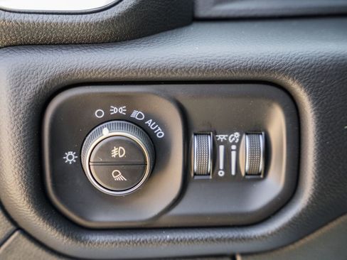 New 2026 RAM 1500 Laramie AWD/4WD image 45