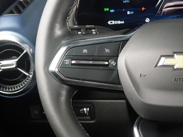 Used 2024 Chevrolet Equinox EV FWD LT w/ 2LT image 20