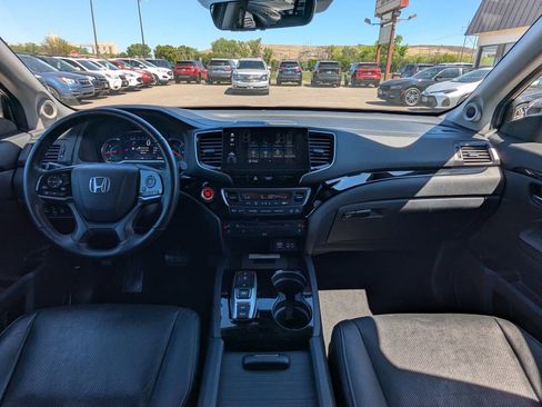 Used 2021 Honda Pilot Elite image 2