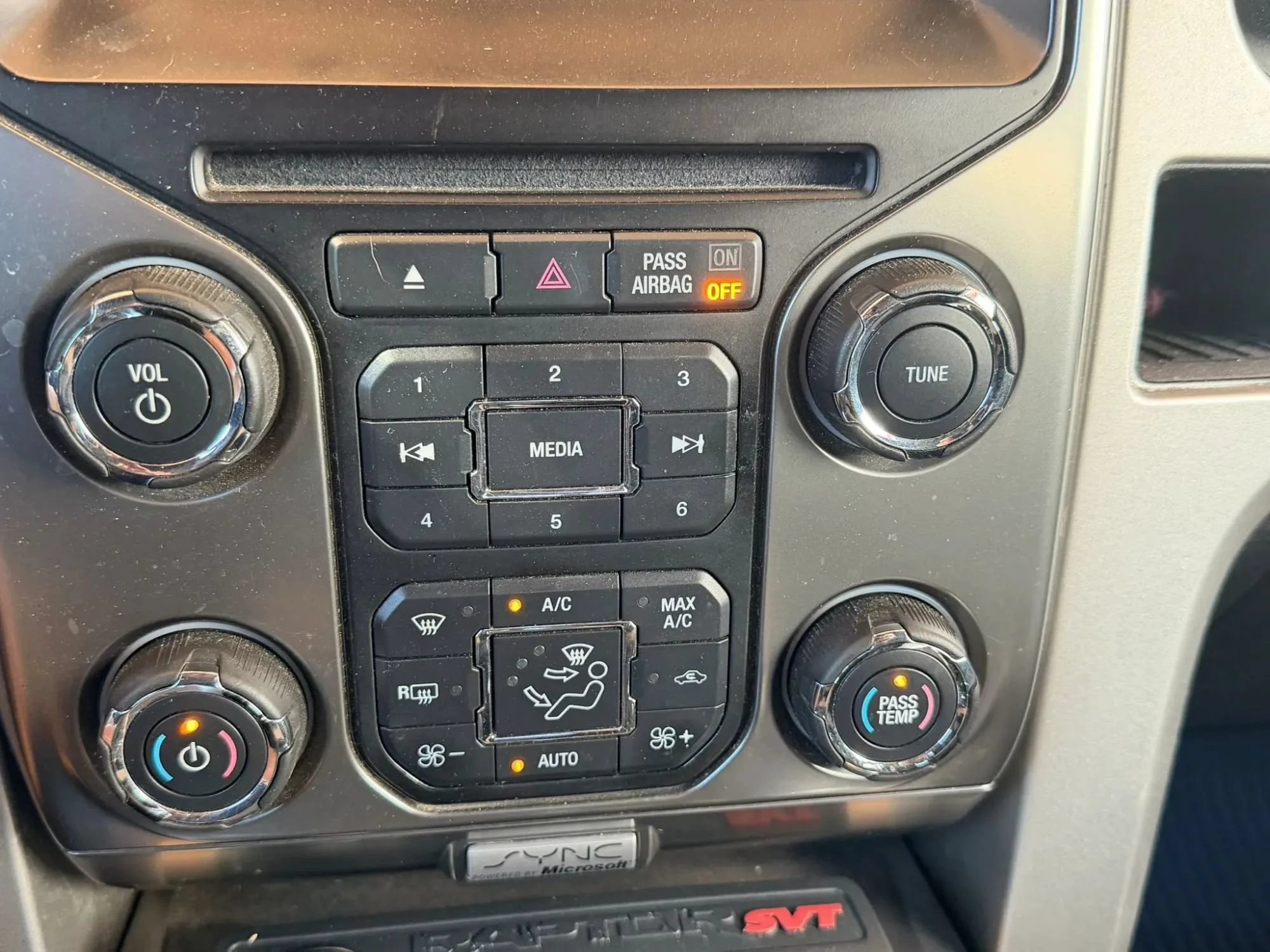 Used 2013 Ford F150 Raptor w/ Luxury Equipment Group AWD/4WD image 24