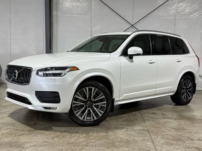 Used 2021 Volvo XC90 T6 Momentum w/ Advanced Package