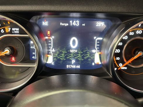 Used 2021 Jeep Gladiator Overland w/ Popular Equipment Package image 12