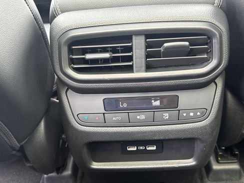 Certified 2023 Honda Pilot Touring image 20