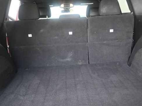Used 2021 Jeep Grand Cherokee Laredo RWD image 19