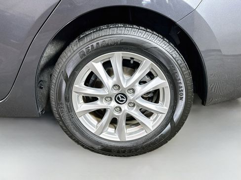 Used 2016 MAZDA MAZDA3 i Sport w/ Preferred Equipment Package FWD image 29