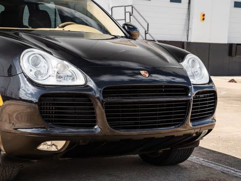 Used 2006 Porsche Cayenne Turbo S AWD/4WD image 22