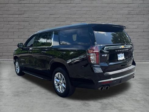 Used 2024 Chevrolet Suburban Premier AWD/4WD image 5