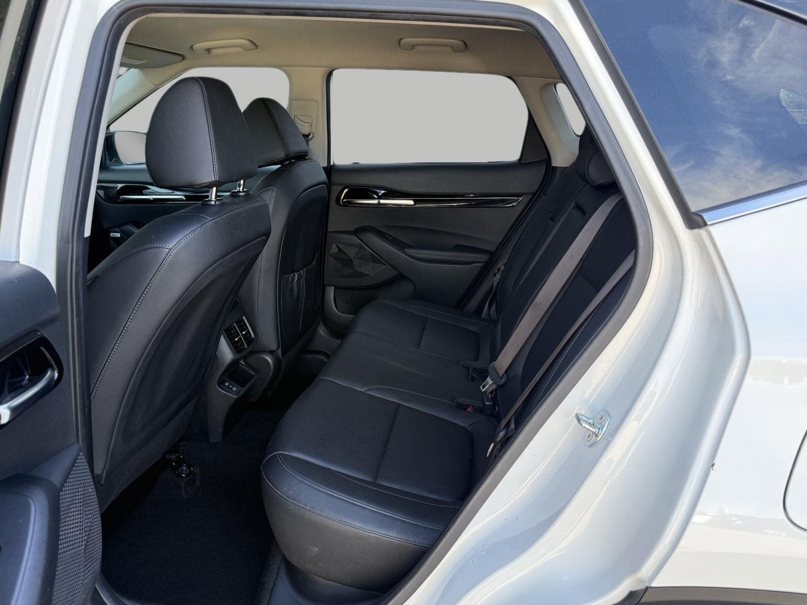 Used 2024 Kia Seltos SX AWD/4WD image 25