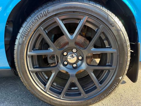 Used 2015 Dodge Challenger R/T Plus image 12