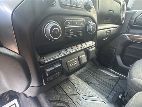 Used 2022 Chevrolet Silverado 2500 LT image 19