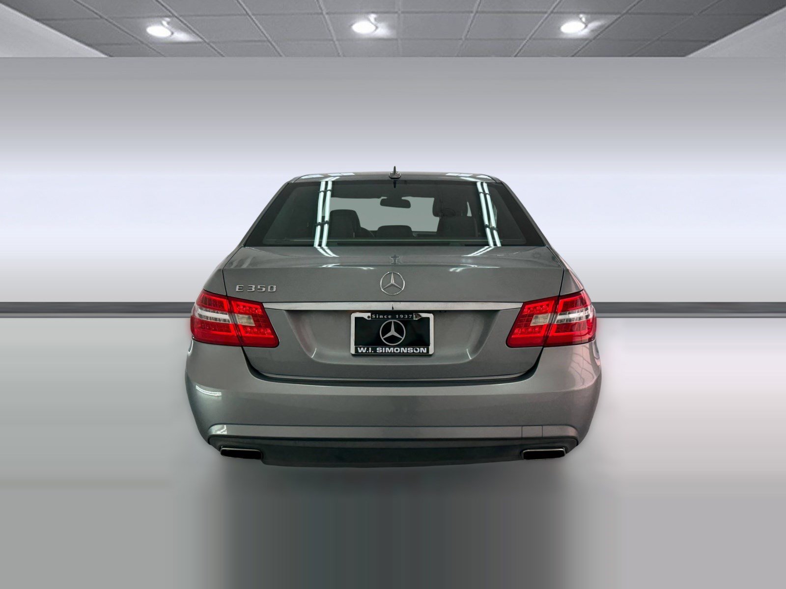 Used 2010 Mercedes-Benz E 350 Sedan image 9