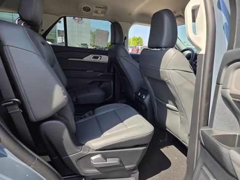New 2026 Ford Explorer Active image 16