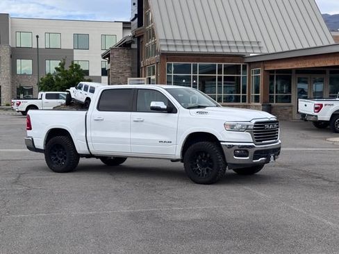 Used 2025 RAM 1500 Laramie AWD/4WD image 2