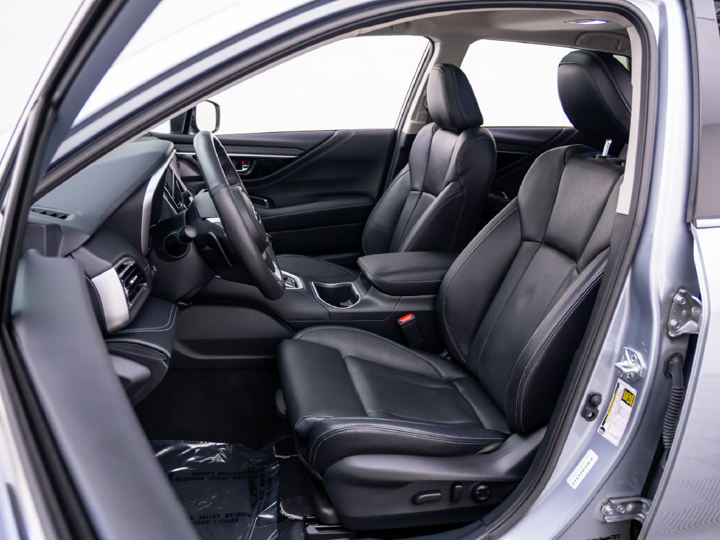 Used 2024 Subaru Outback Touring AWD/4WD image 17