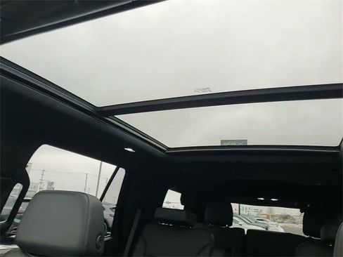 Certified 2023 Chevrolet Tahoe Z71 w/ Luxury Package image 19