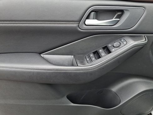 Certified 2023 Nissan Rogue SV w/ SV Premium Package image 12