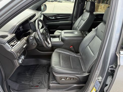 Used 2022 GMC Yukon XL Denali AWD/4WD image 11